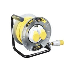 Masterplug MSTOTMU30162 16A PRO-XT 30m Metal Cable Thermal Cut-Out 110V