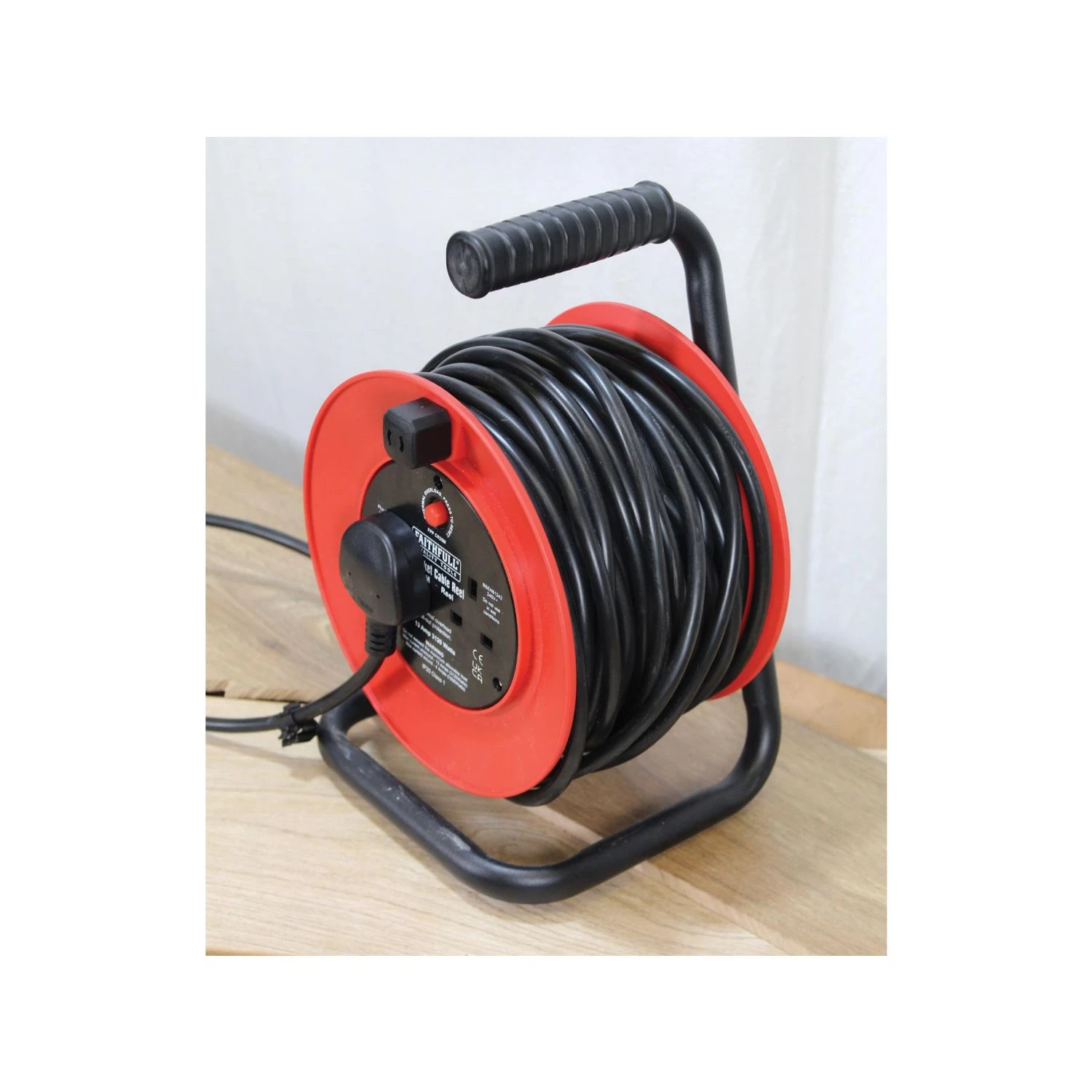 Faithfull FPPCR25M 13A 2-Socket 25m Open Drum Cable Reel 240V - Image 3