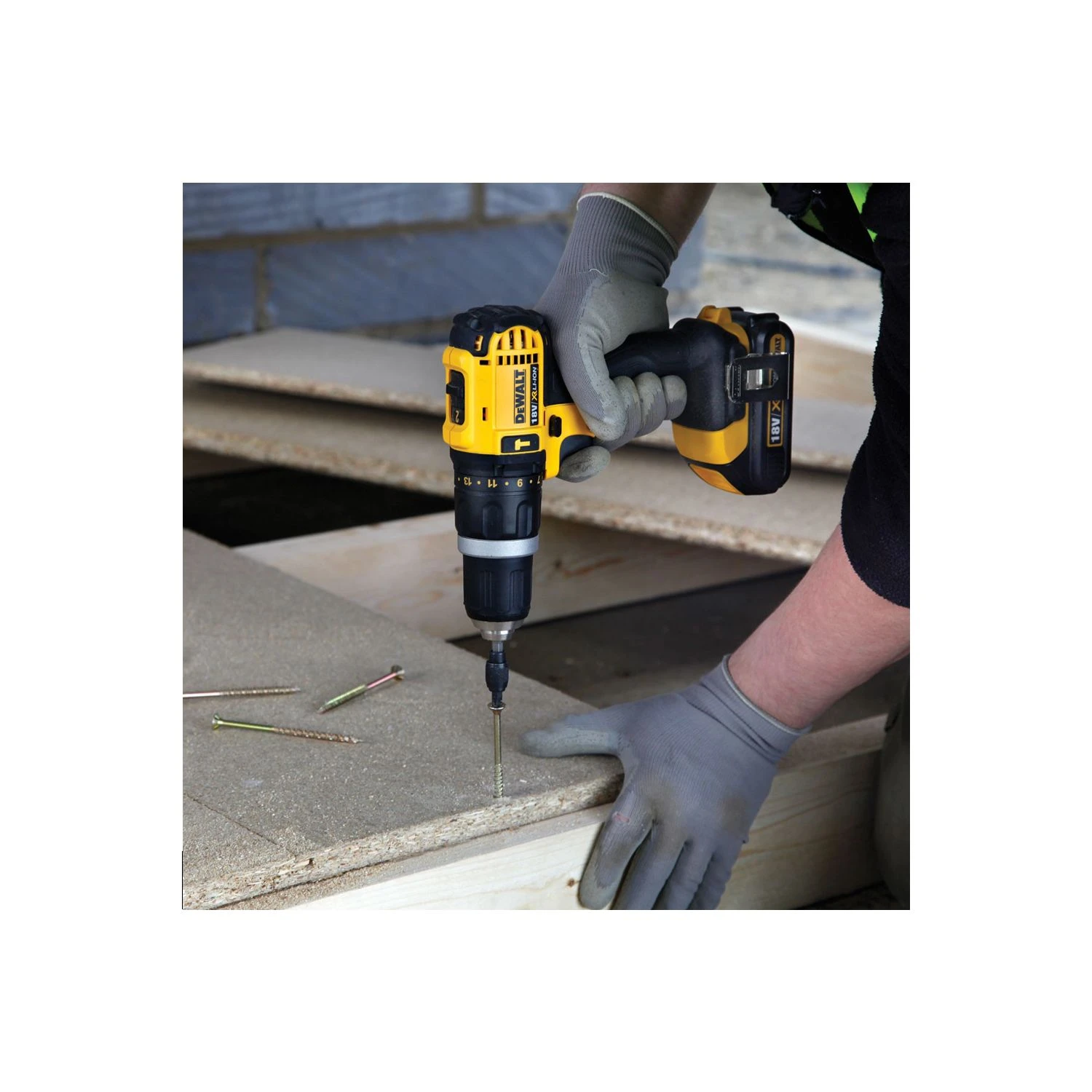 Dewalt DCD785N 18V Combi Drill + 2 X DCB182, Charger & Case - Image 3